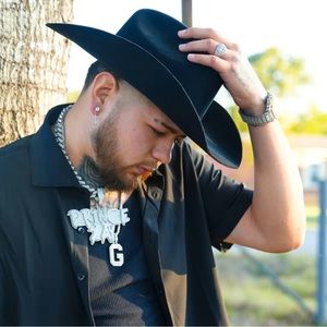 Meet your Posher, Jose